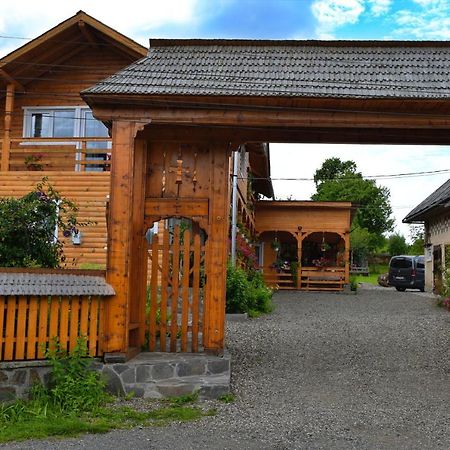 Отель Casa Vladicu Breb Экстерьер фото