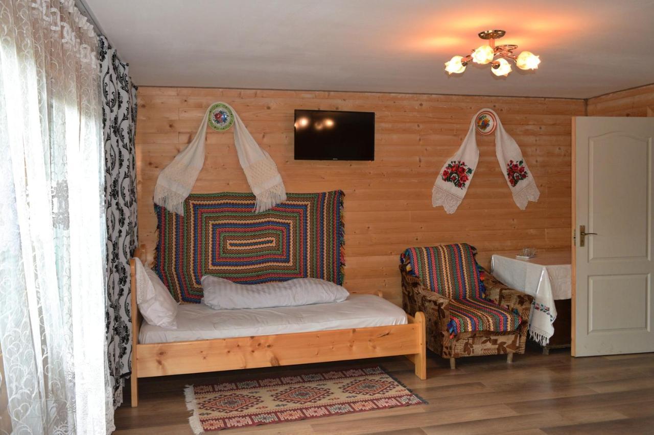 Отель Casa Vladicu Breb Экстерьер фото