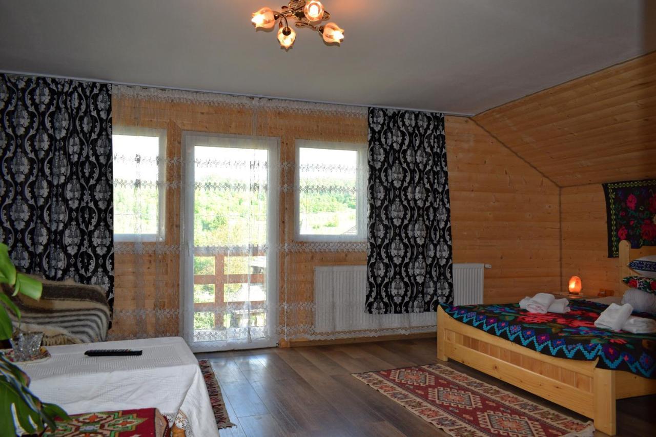 Отель Casa Vladicu Breb Экстерьер фото